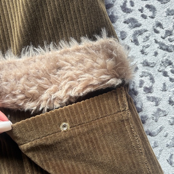 Sage Collective Olive Green Brown Corduroy Jacket with Cream Faux Fur Lining - Picture 9 of 9
